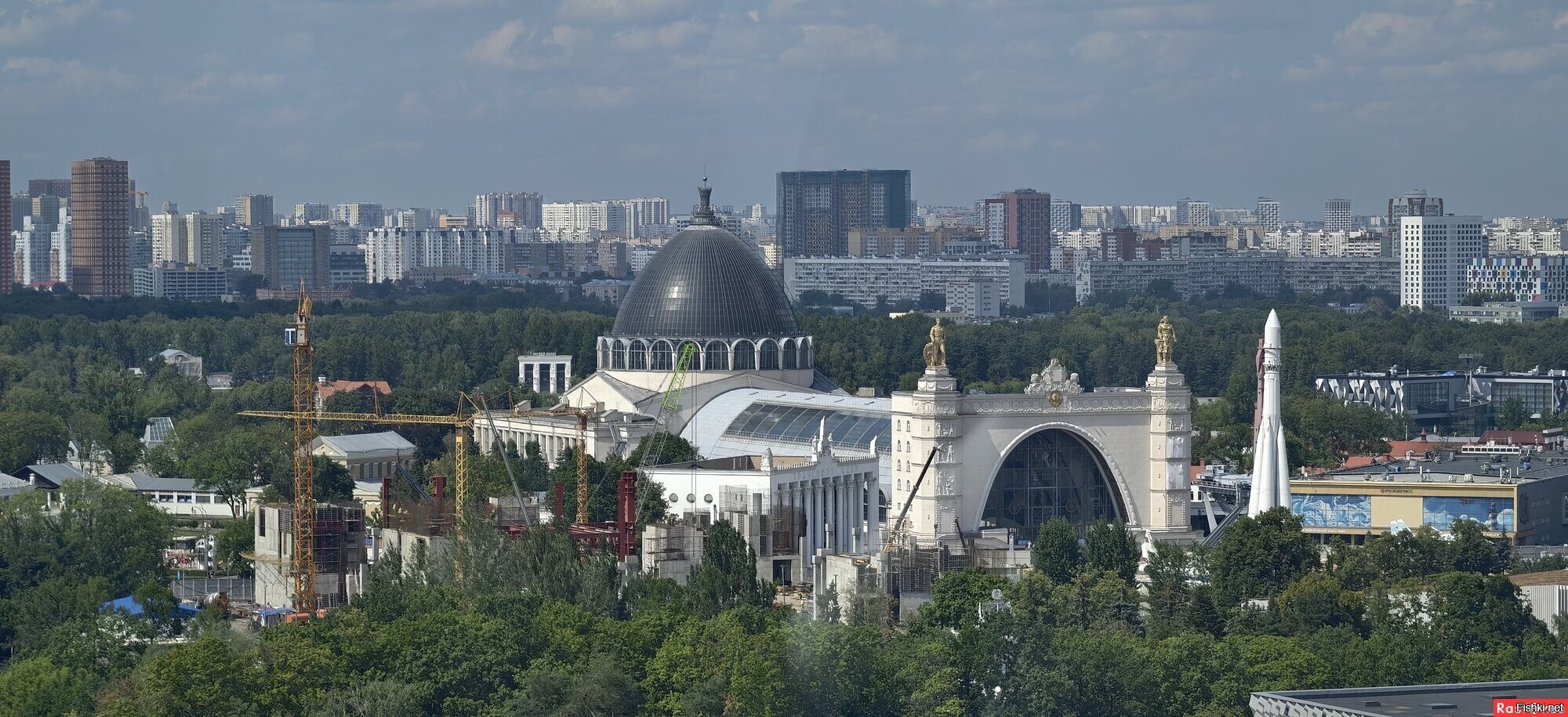 Павильон Космос на ВДНХ