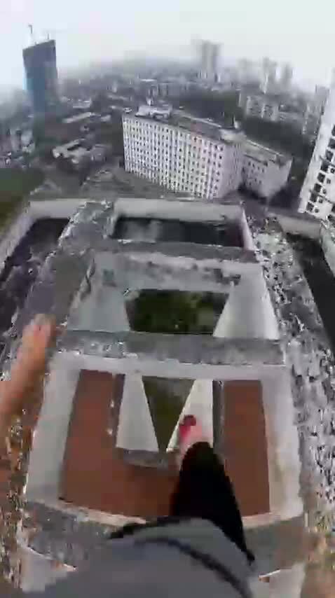 Я когда смотрел - аж голова закружилась