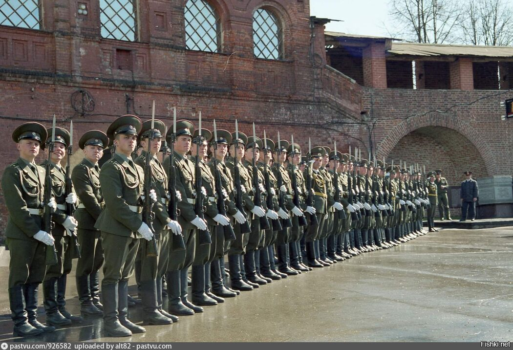 Нижегородский Кремль 1998 год,9 Мая