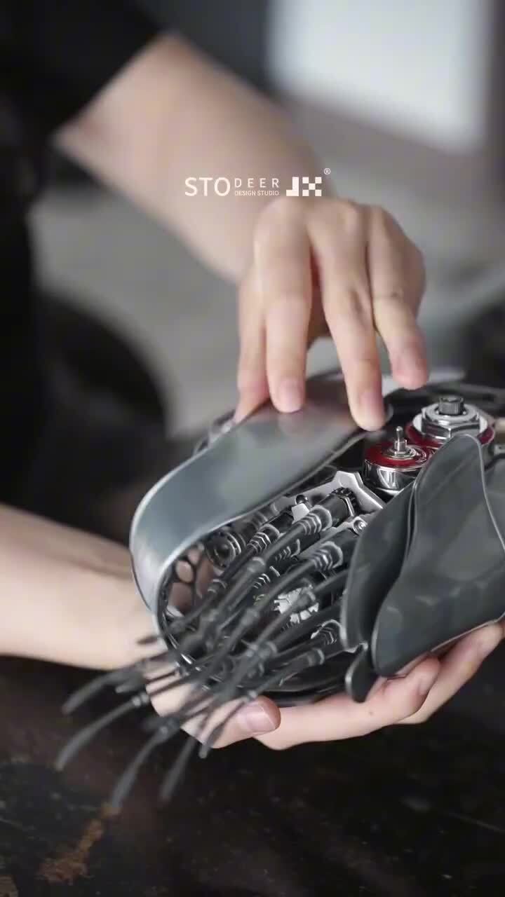 Оригинальная настольная игрушка