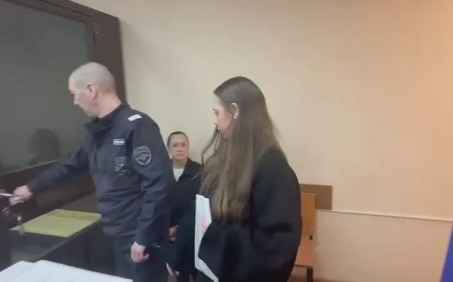 Стюардессе дали семь лет колонии