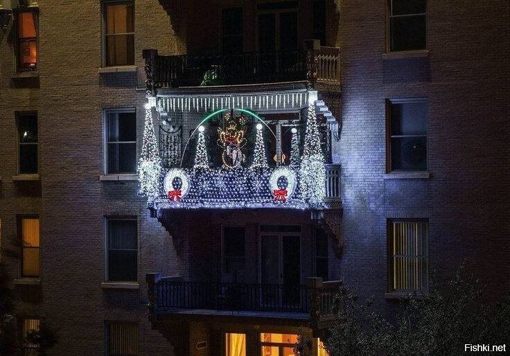 Россиян начнут штрафовать за новогодние гирлянды, предупреждают юристы