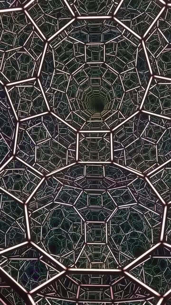 Если вы интересуетесь высшими измерениями (например что такое тессаракты—коро...