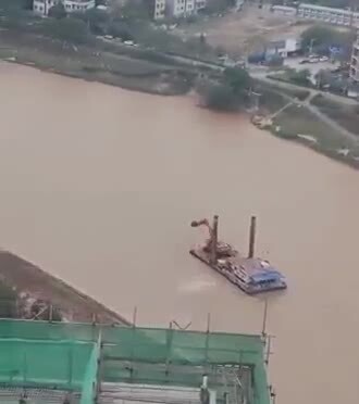 Гребучий экскаватор