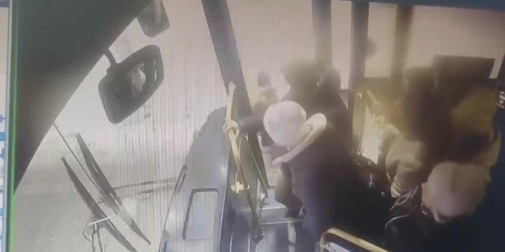 Водитель автобуса спасла дошкольника, потерявшегося в метель