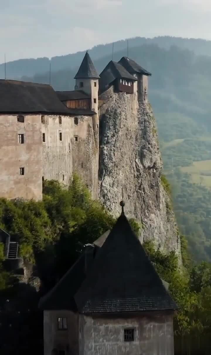 Оравский град, Словакия
