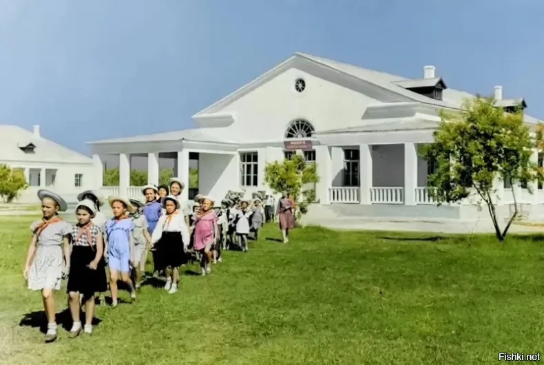 Пионерлагерь “Артек”