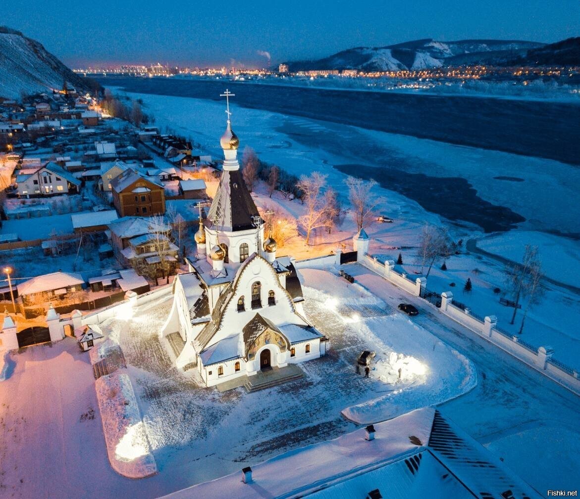 На берегу Енисея