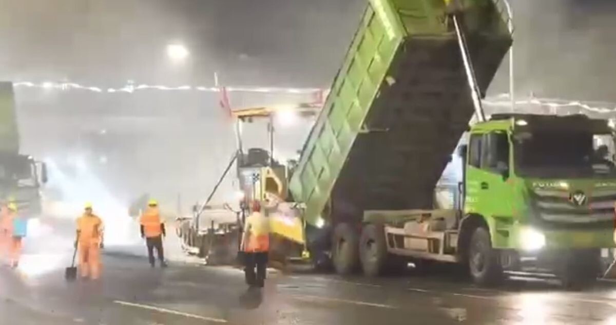 В Китае уложили 8 тысяч тонн асфальта за одну ночь