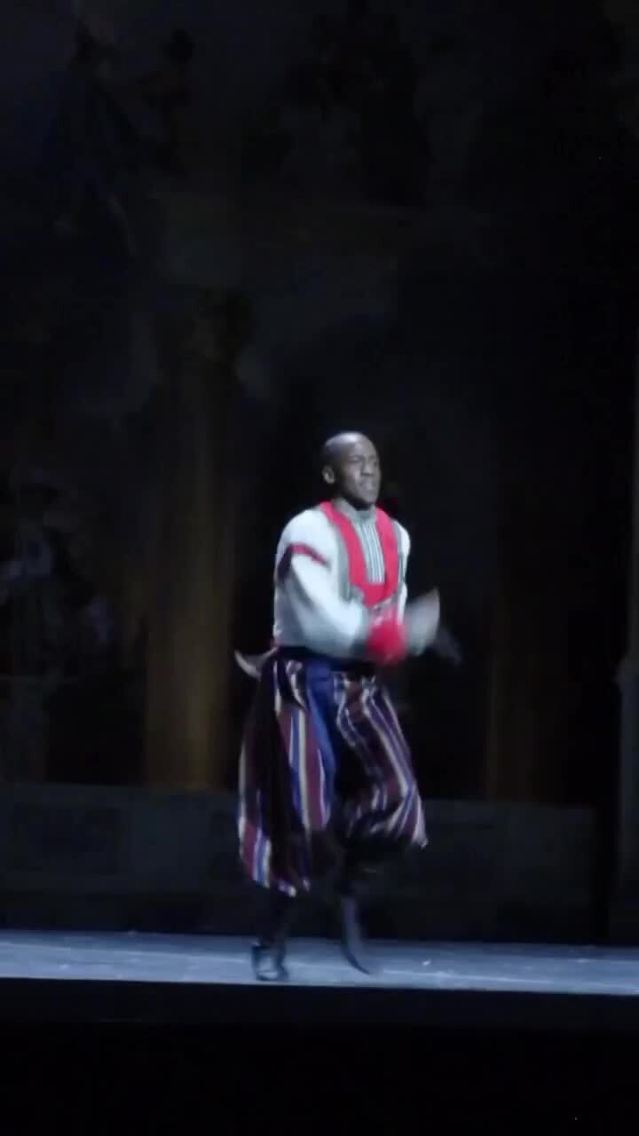 Russian Troika в исполнении артиста Boston Ballet