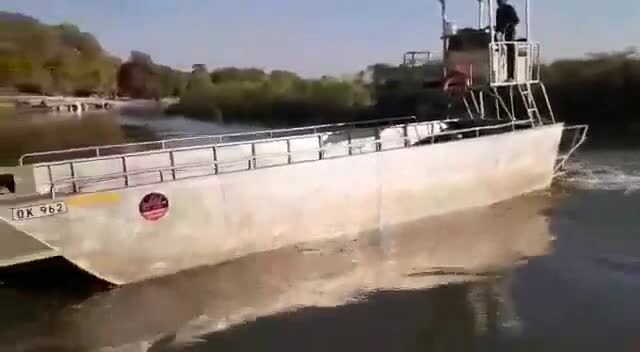 Зря мужик паром отпустил