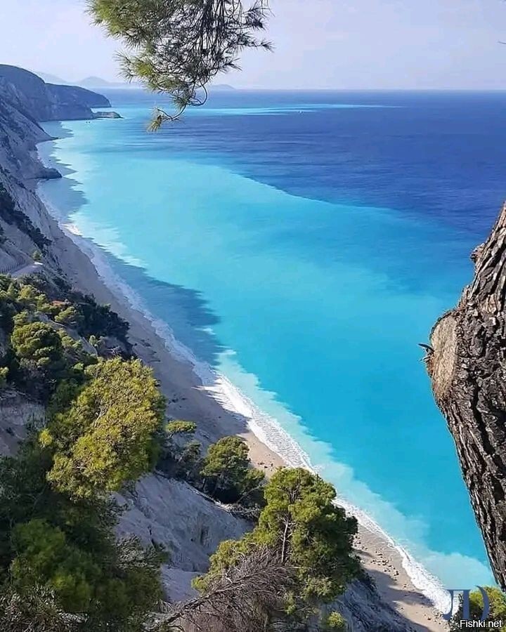 Пляж Эгремни, Греция