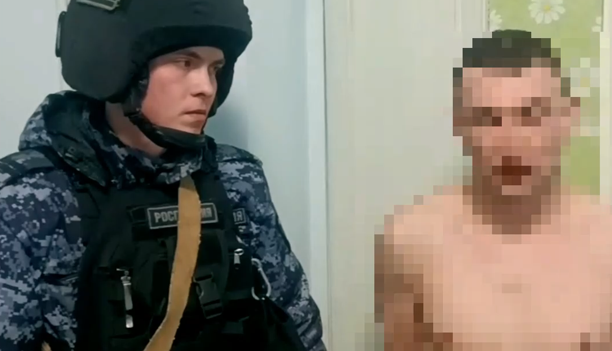 Полуголого мужчину обнаружили в туалете детского сада в Москве
