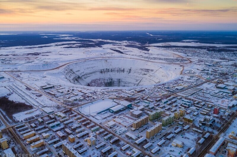 Почему прекратили добычу алмазов на карьере «Мир» в Якутии