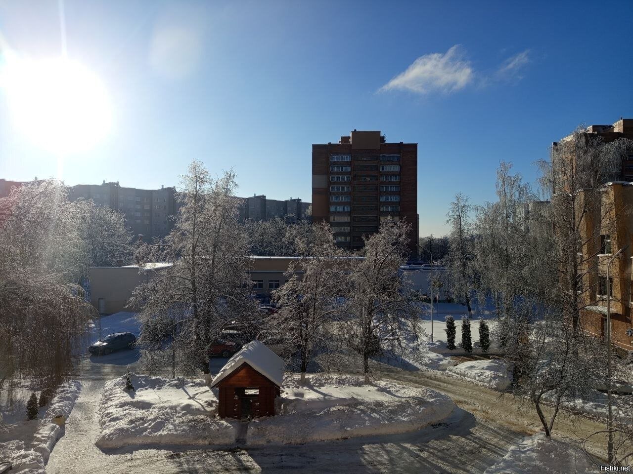 Минск, дворик детской больницы