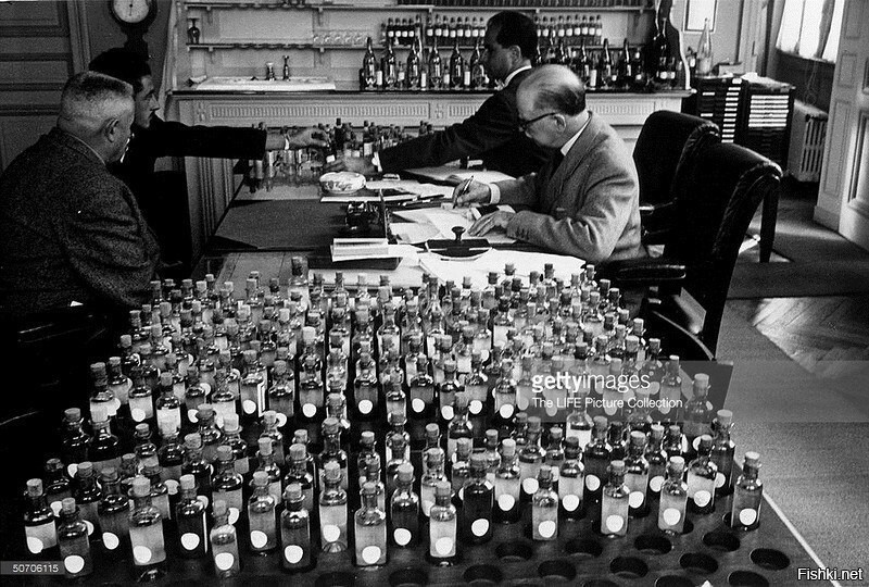 Дегустаторы коньяка "Hennessy", 1952