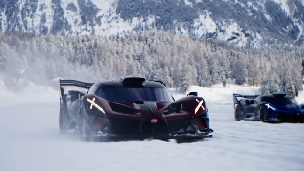 «Ледяной» тест-драйв трёх Bugatti Bolide показали на видео