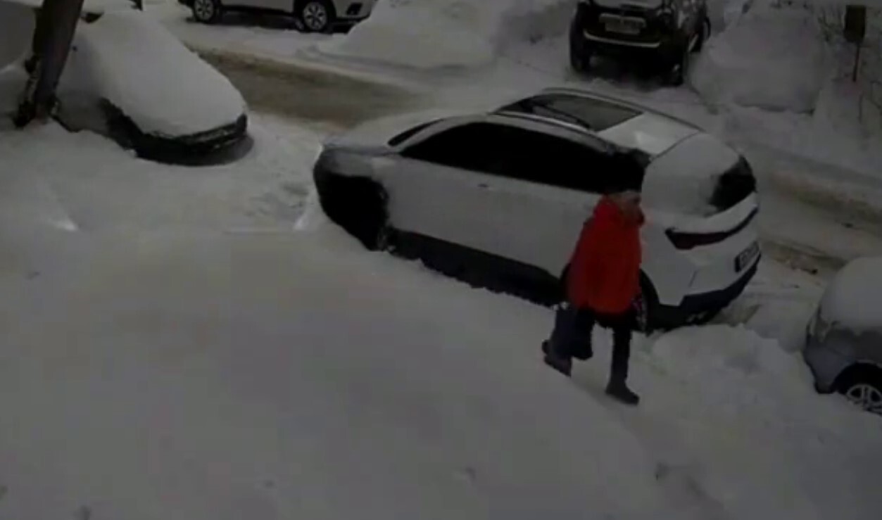 Пермячка  пострадала из-за упавшего с&nbsp;крыши снега