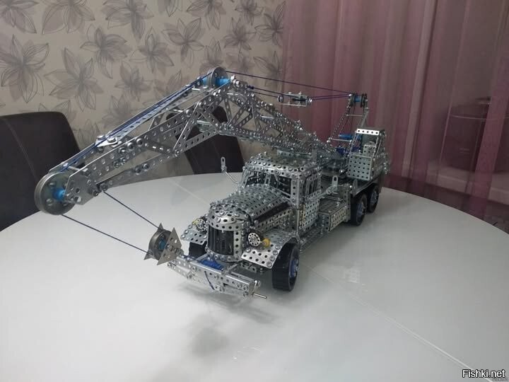 Из советского конструктора