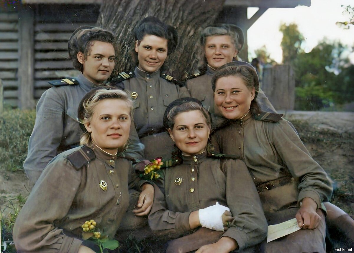 Телеграфистки,1944 год