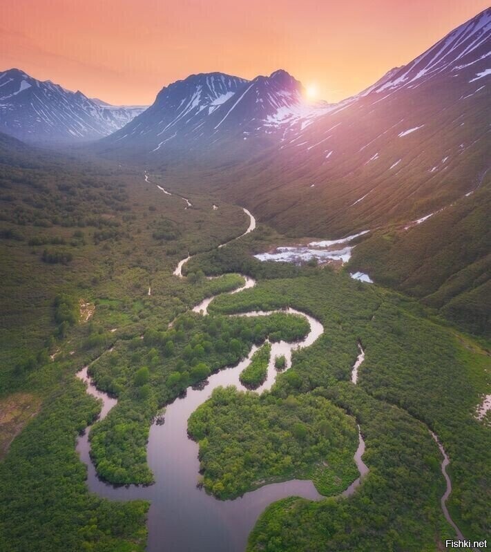 Закат в бухте Русской