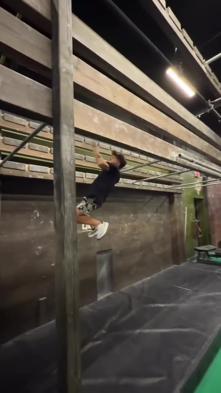 Мал, да удал