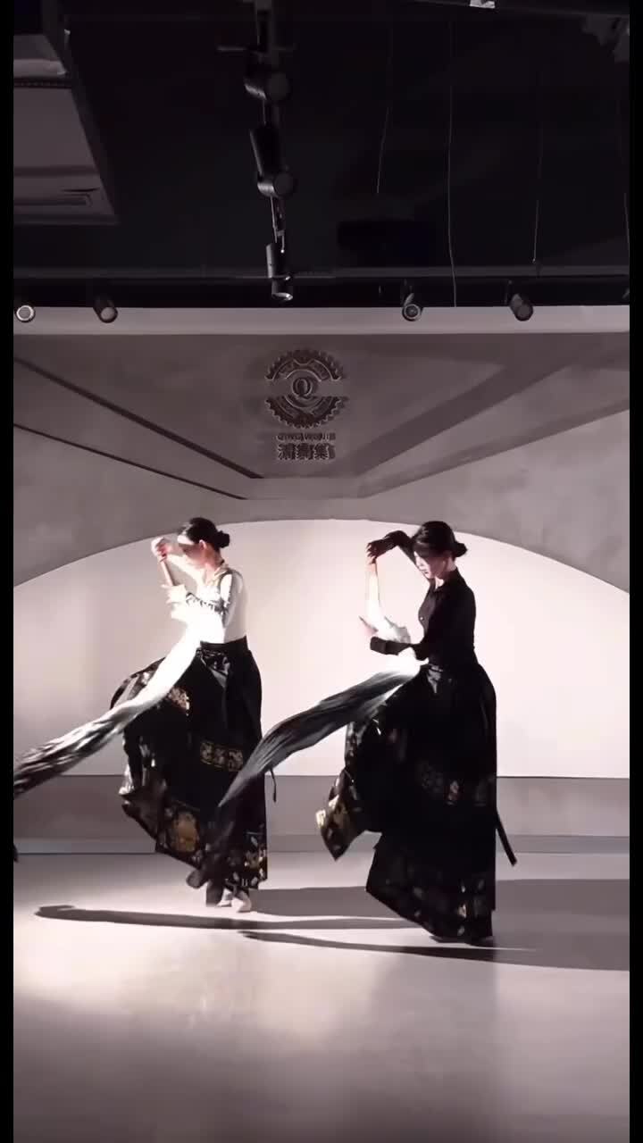 Эффектный танец