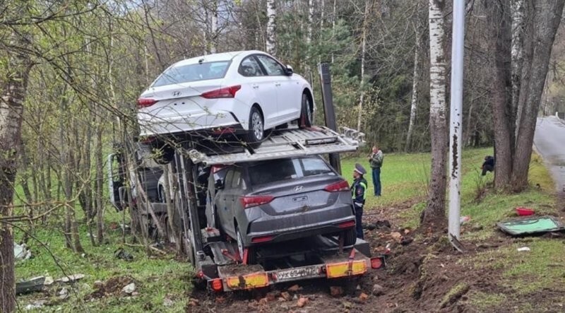 Авария дня. Пьяный водитель автовоза устроил ДТП в Московской области