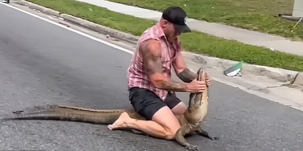 Боец ММА из Флориды одолел аллигатора голыми руками