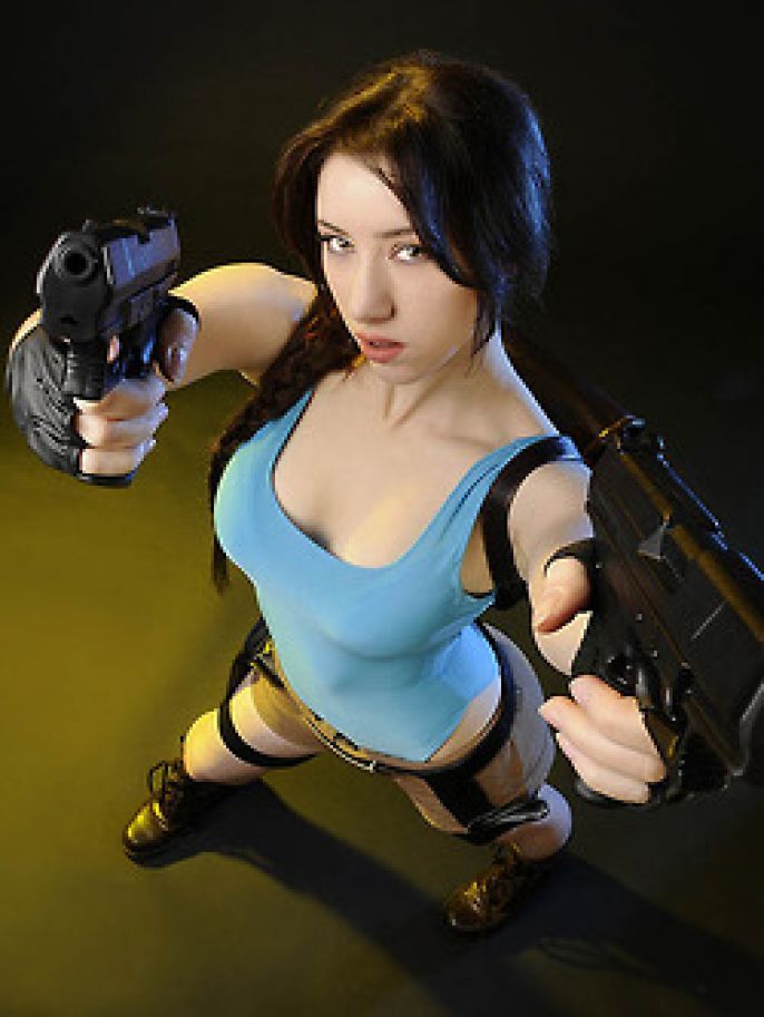Tomb Raider Guns Up 