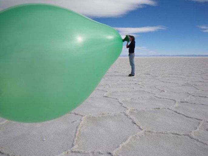 Blowing up a giant Balloon 