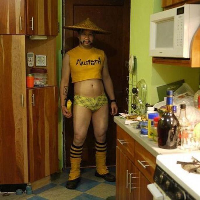 This Guy Loves Mustard 