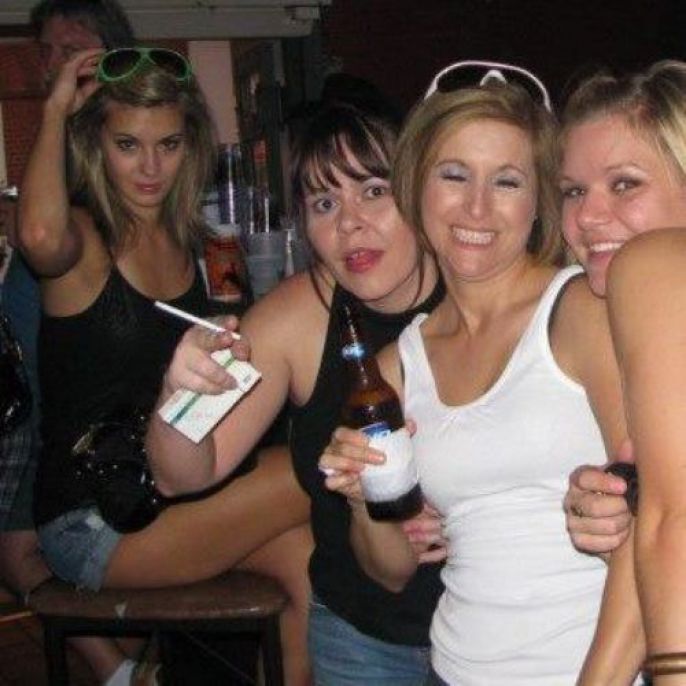 Bar Girl Photobomb 