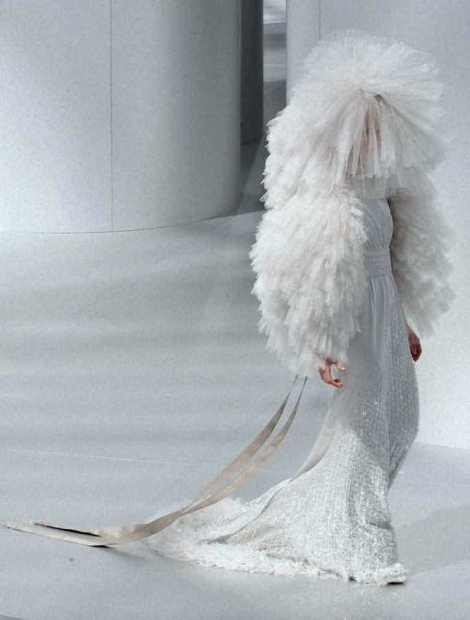fluffy white dress 