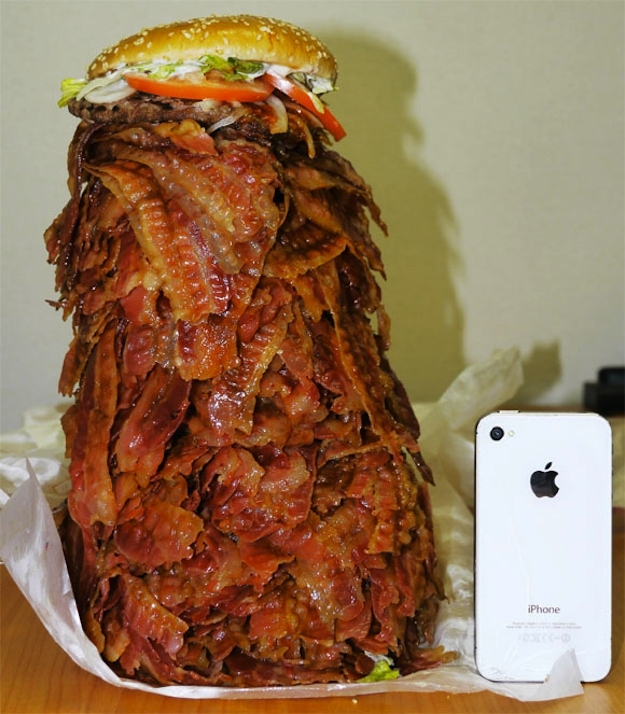 Giant Bacon Burger 