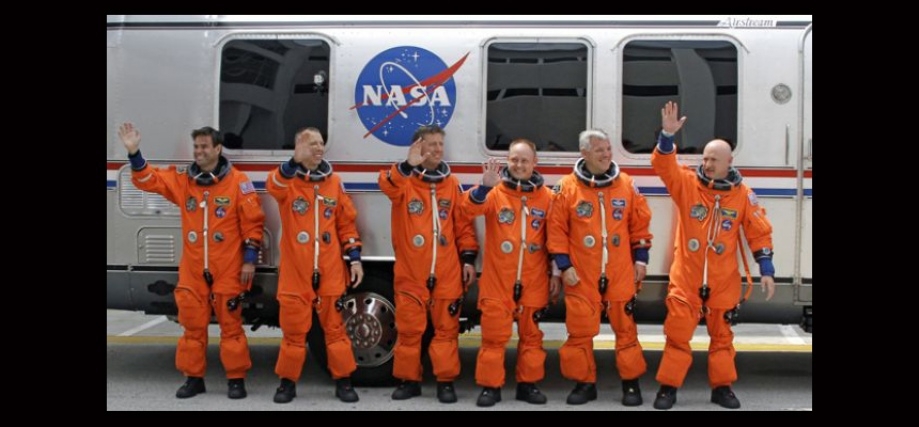 Space Crew 
