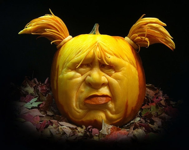 Hyperrealistic Pumpkin Carving