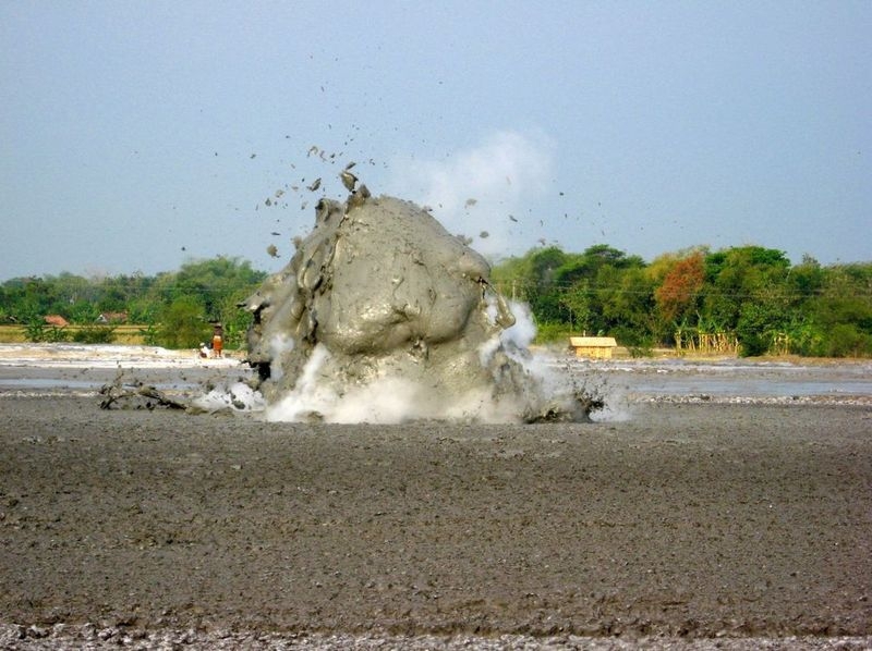 BLAM! Mud Explosion