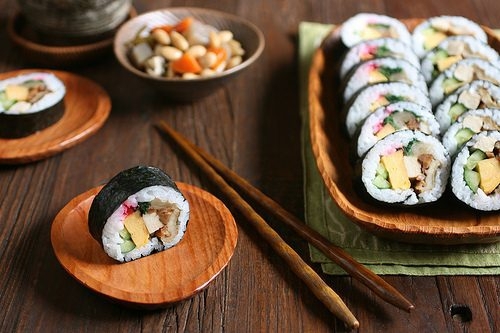 Food Porn: Because Who doesn't like sushi?