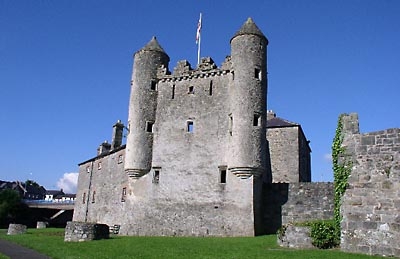 10 spectacular Irish castles.