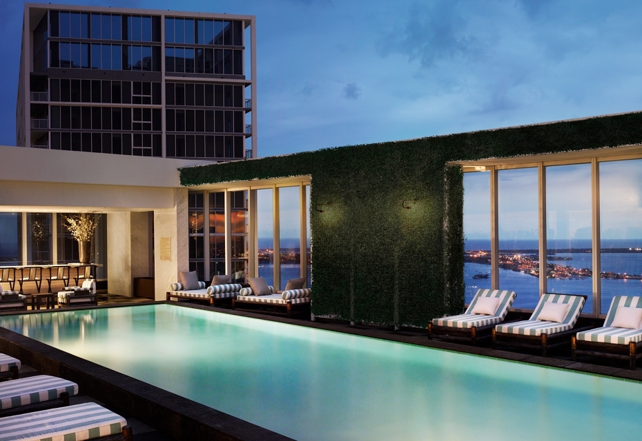 The World's Sexiest Rooftop Pools