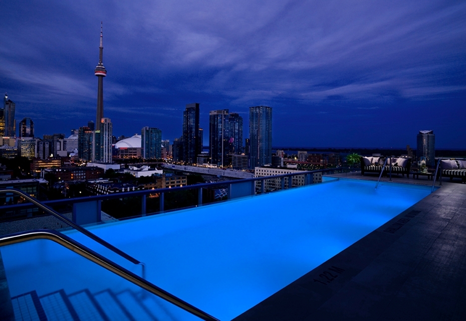 The World's Sexiest Rooftop Pools