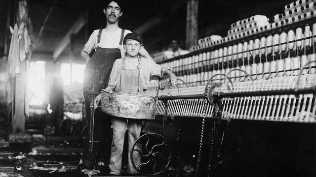 The Way Kids Used Machines 100 Years Ago Is Shocking Compared to Today