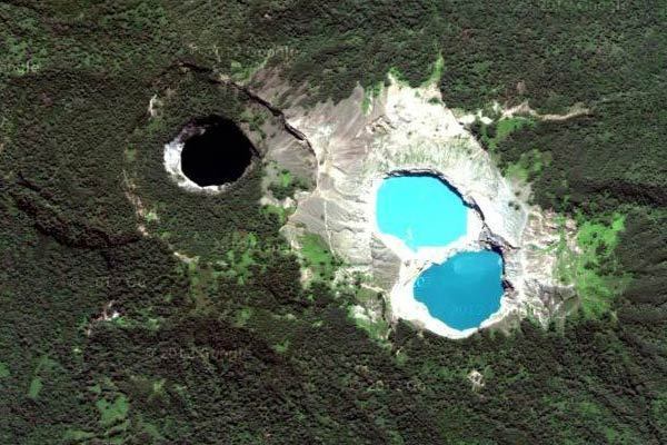 Mt. Kelimutu, Indonesia