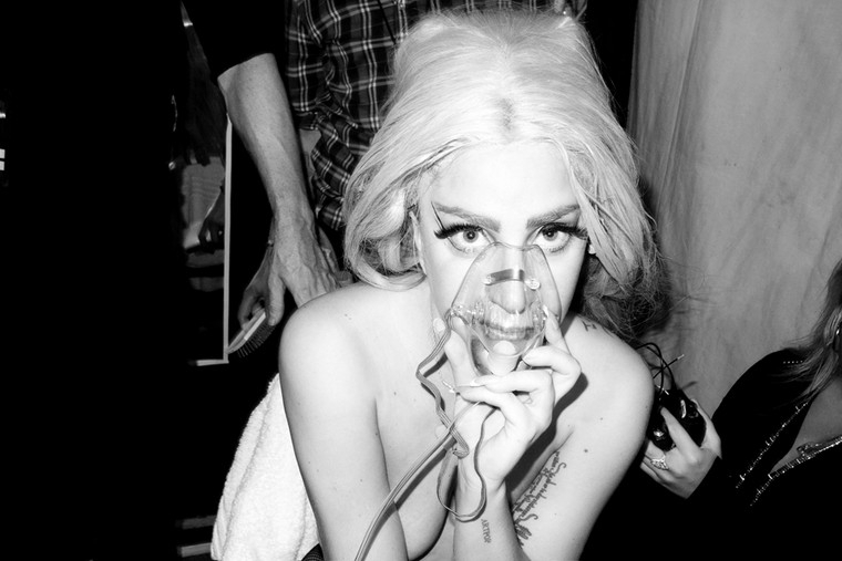  Lady Gaga Backstage