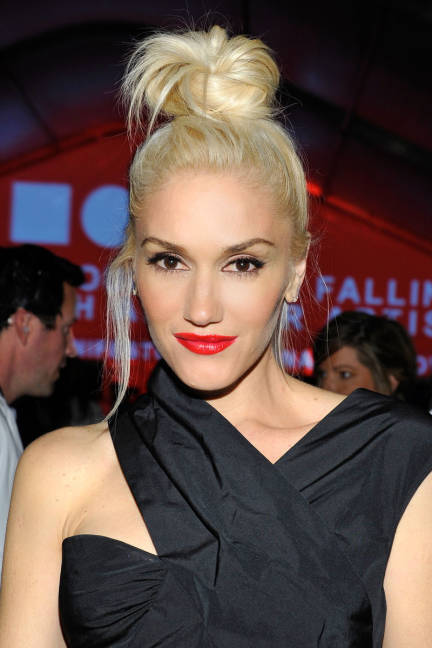 Gwen Stefani is Still Hot!