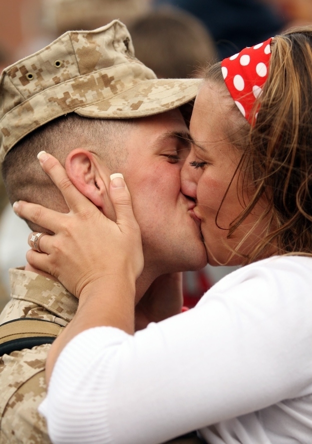 Heartwarming Photos Of Military Families Reunited
