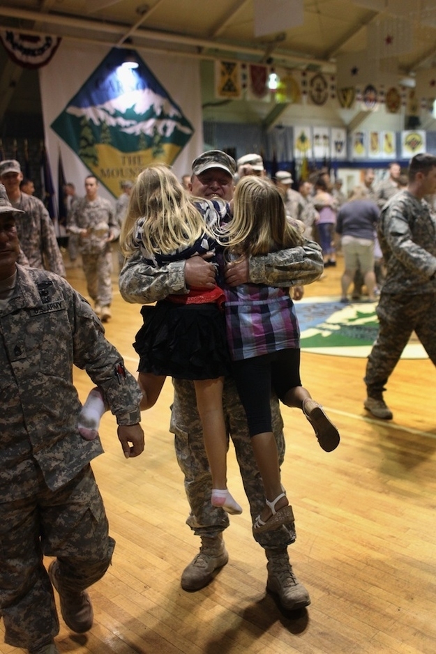 Heartwarming Photos Of Military Families Reunited