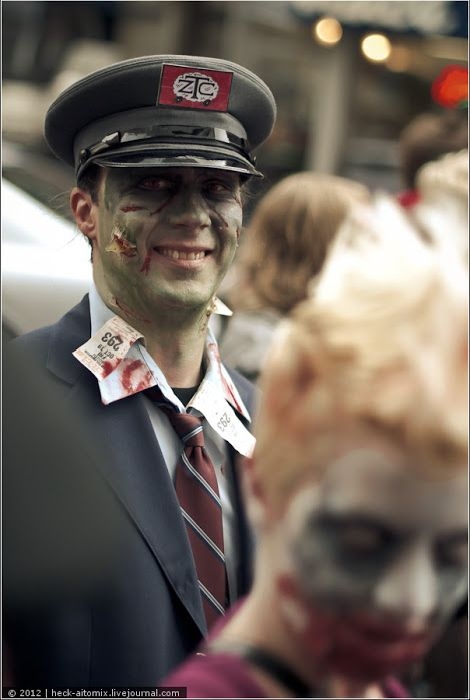 Zombie Walk 2012 in Toronto