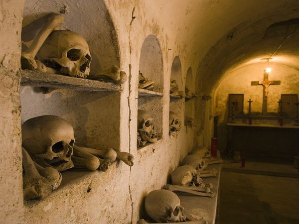 Crypt Bones, Rome